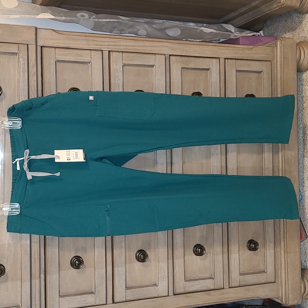 Scrub pants